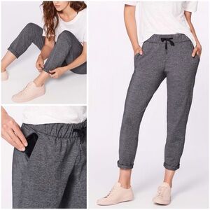LULULEMON ATHLETICA On The Fly Pant Charcoal Grey Joggers Athleisure Pants